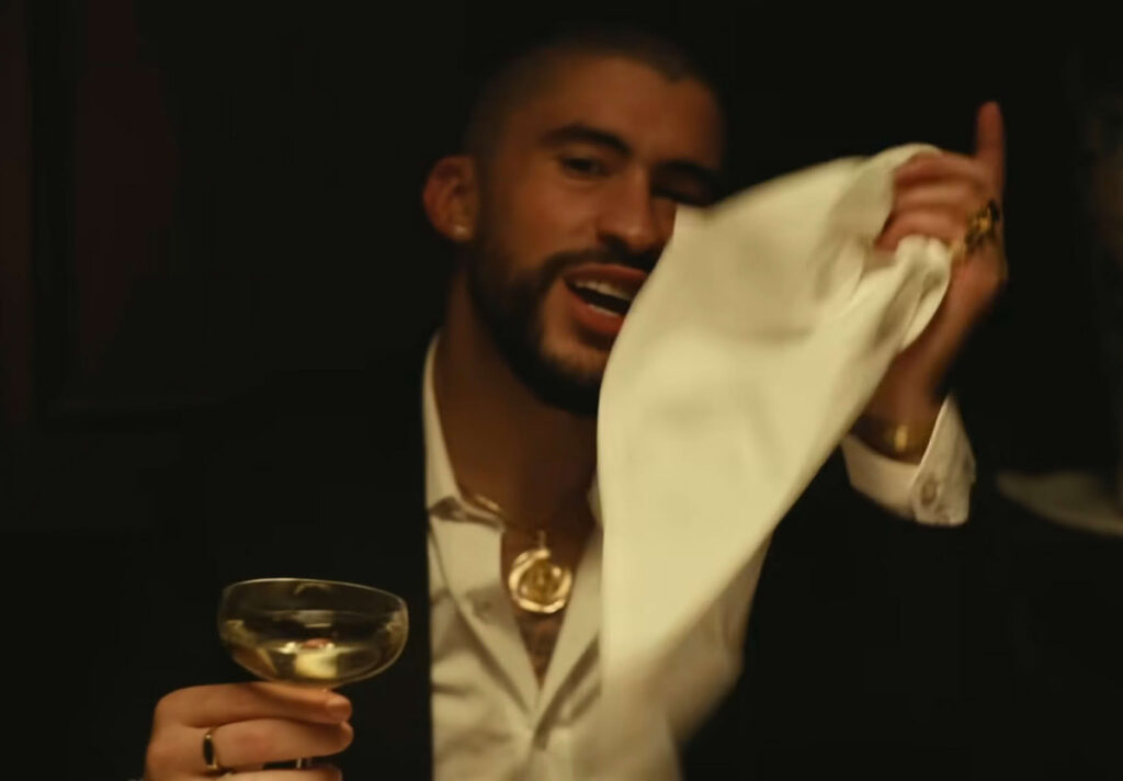 Monaco, vídeo de Bad Bunny
