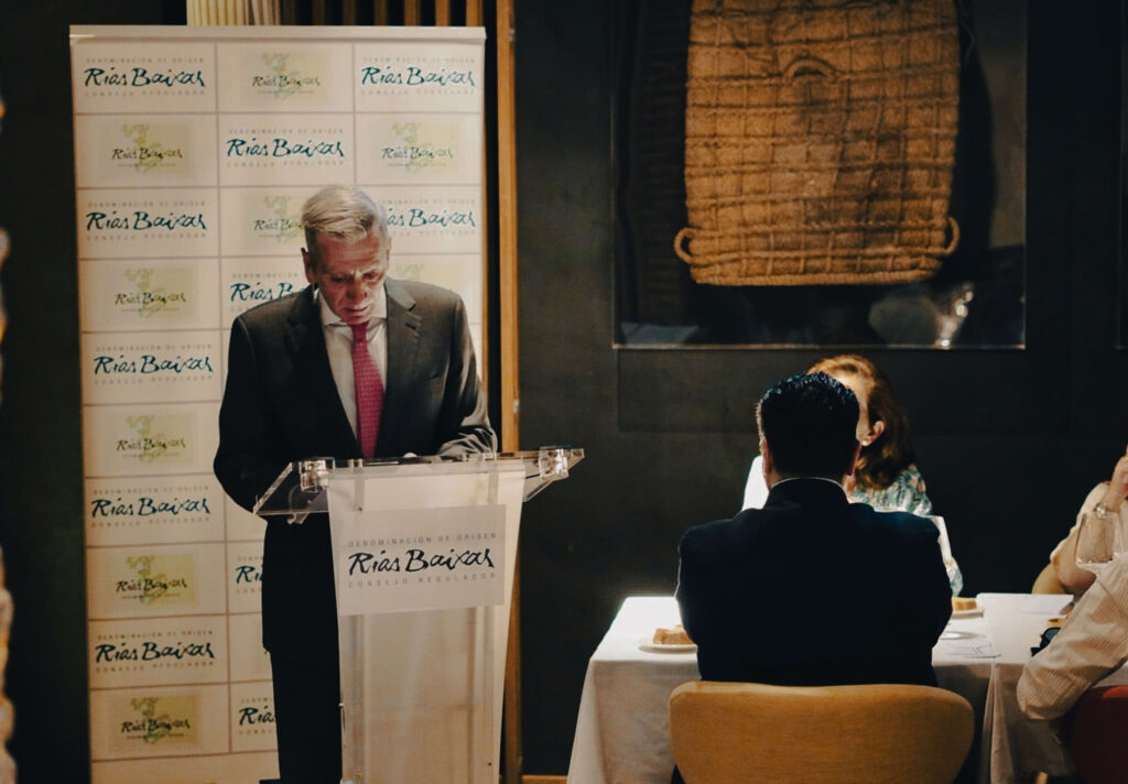 Ramón Huidobro, secretario general de la D.O. Rías Baixas fue el encargado de presentar la calificación de lal añada en Madrid